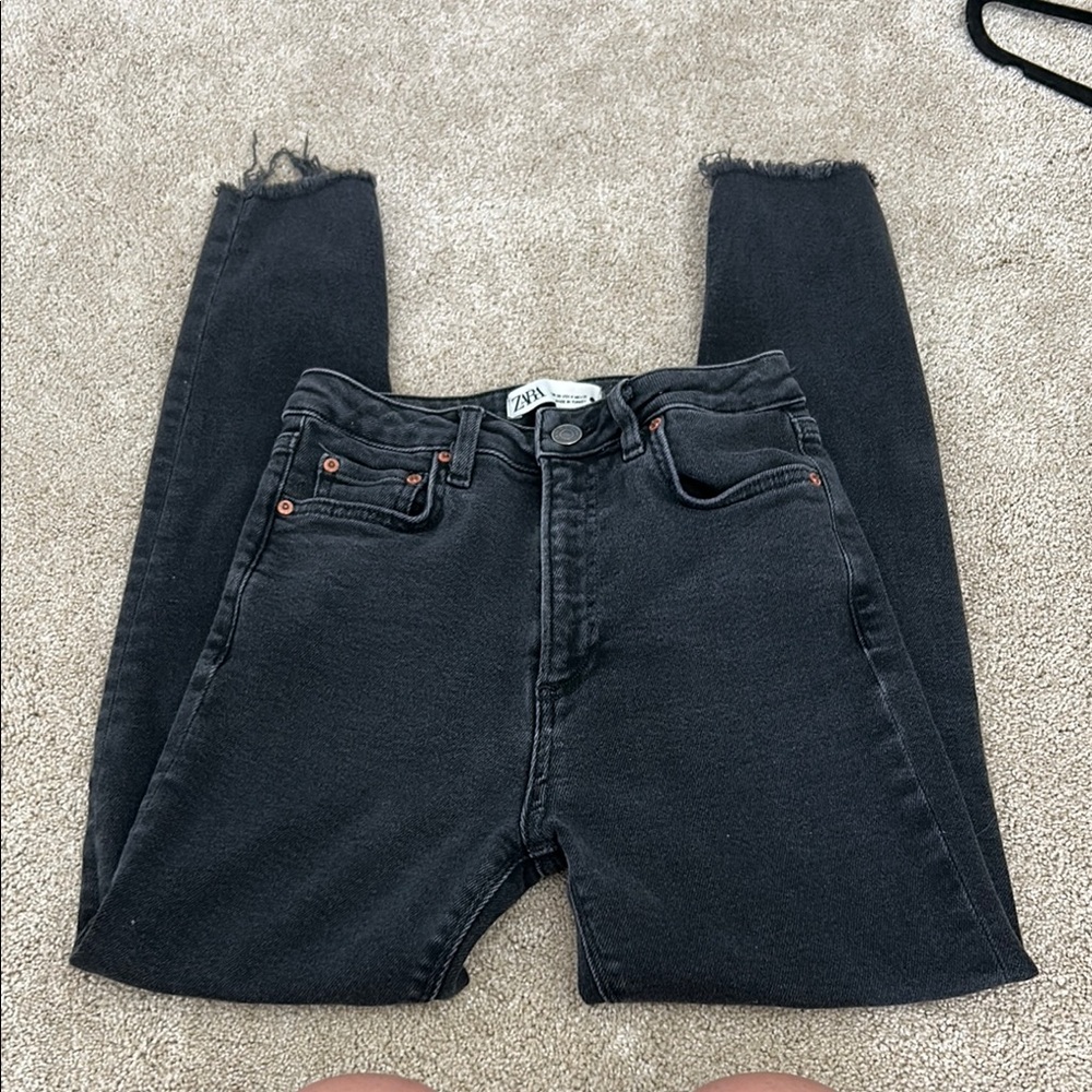 Zara Black High Rise Jeans Modern Fit